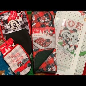 Mickey Happy Holiday/Christmas Kitchen Set